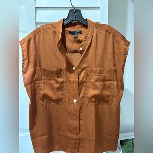 Banana Republic Rust-Orange Sleeveless Button Front Top